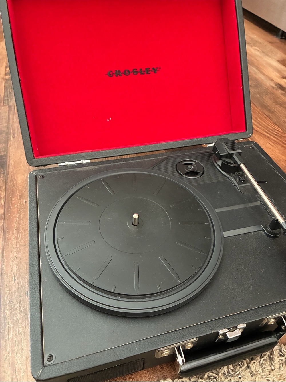 Portable Black Audio Vinyl Player with Handle